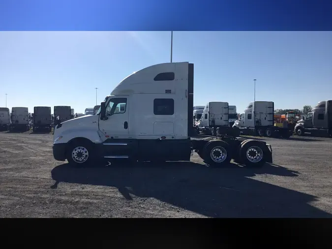 2022 International LT