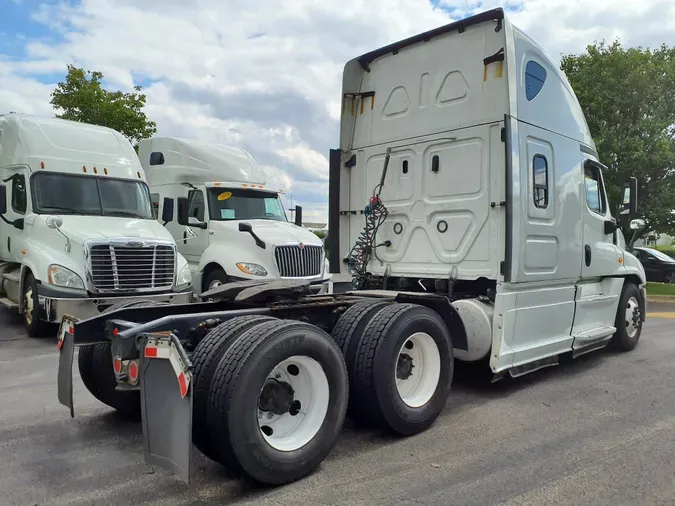 2019 FREIGHTLINER/MERCEDES CASCADIA 125