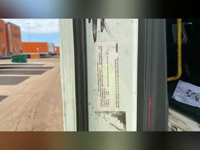 2022 Freightliner Cascadia 126