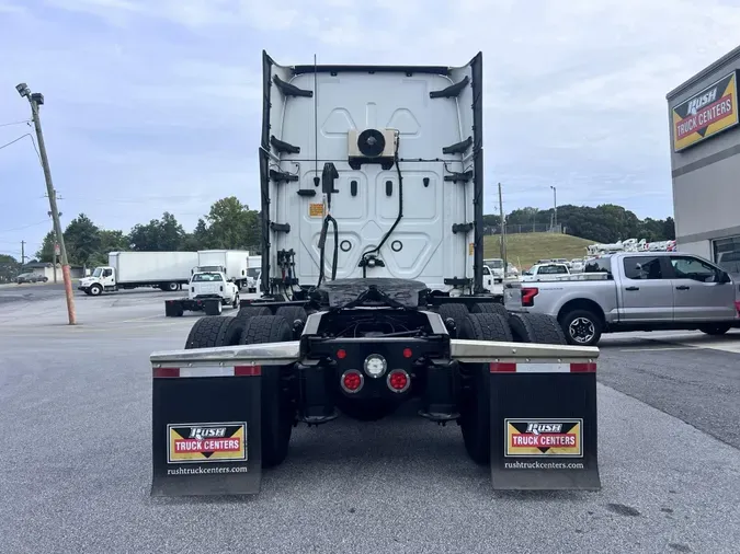 2020 Freightliner Cascadia