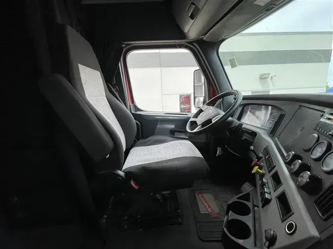 2021 FREIGHTLINER CA126