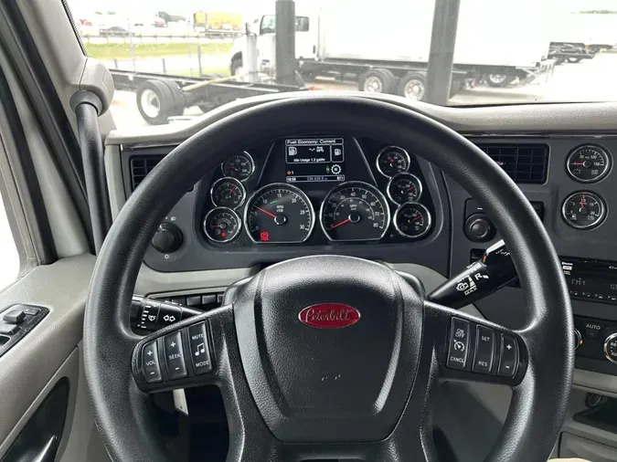 2021 Peterbilt 579