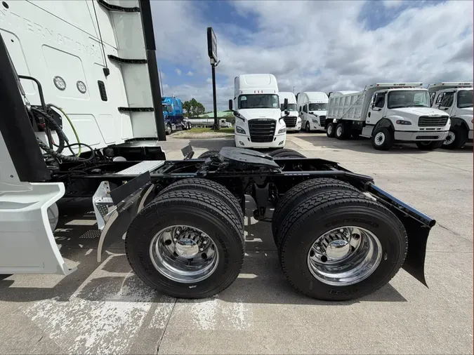 2022 International LT625