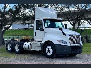2019 INT LT625 6x4