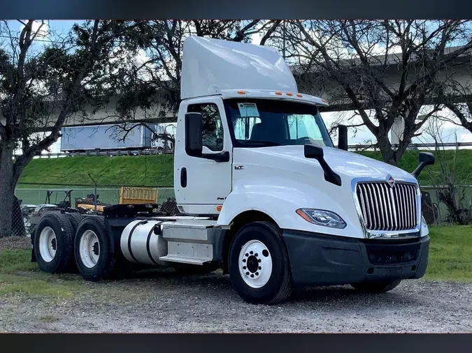 2019 INT LT625 6x40925a46772022e0805ee61ea945ab9b4