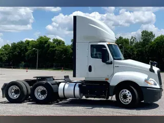 2022 INT LT625 6x4
