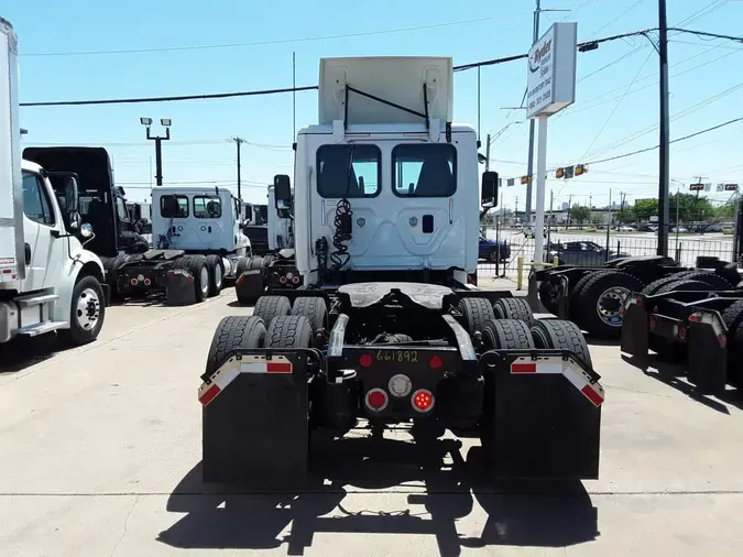 2016 FREIGHTLINER CASCADIA 125