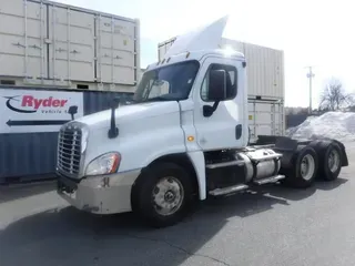 2018 FREIGHTLINER/MERCEDES CASCADIA 125