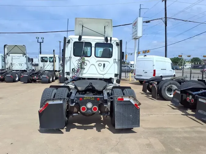 2020 FREIGHTLINER/MERCEDES CASCADIA 113