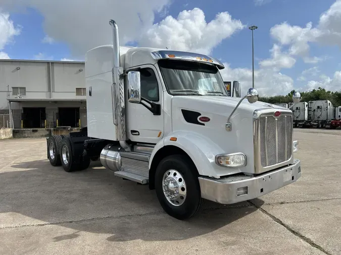 2021 Peterbilt 567