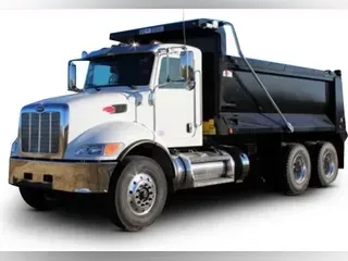 2022 Peterbilt 348