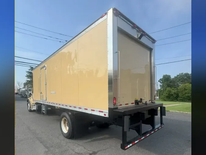 2019 FREIGHTLINER M2 106