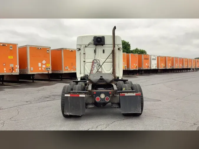 2022 Freightliner Cascadia 126