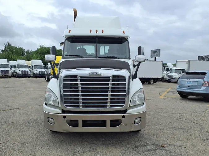 2018 FREIGHTLINER/MERCEDES CASCADIA 125