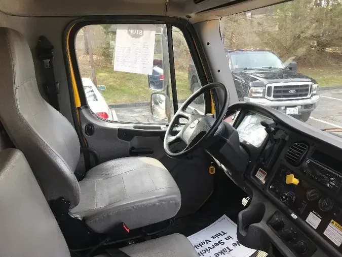 2018 Freightliner M2