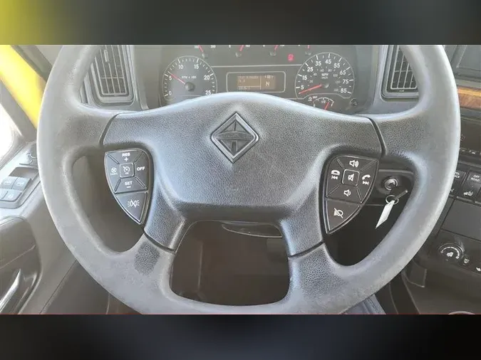 2019 INTERNATIONAL RH613