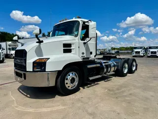 2022 MACK AN64T