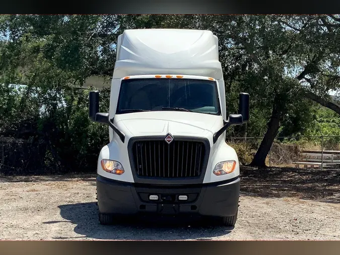 2021 INT LT625 6x4