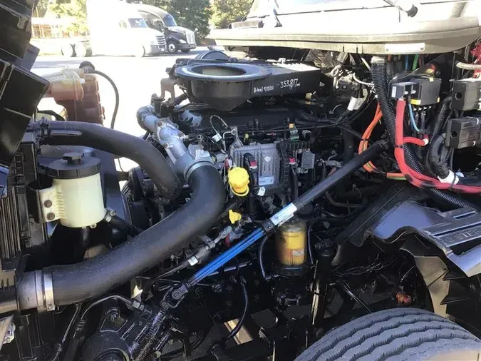 2021 INTERNATIONAL LT625