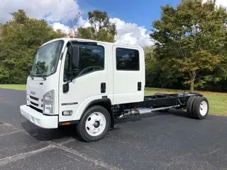 2021 Isuzu Trucks NPR HD Gas Crew Cab