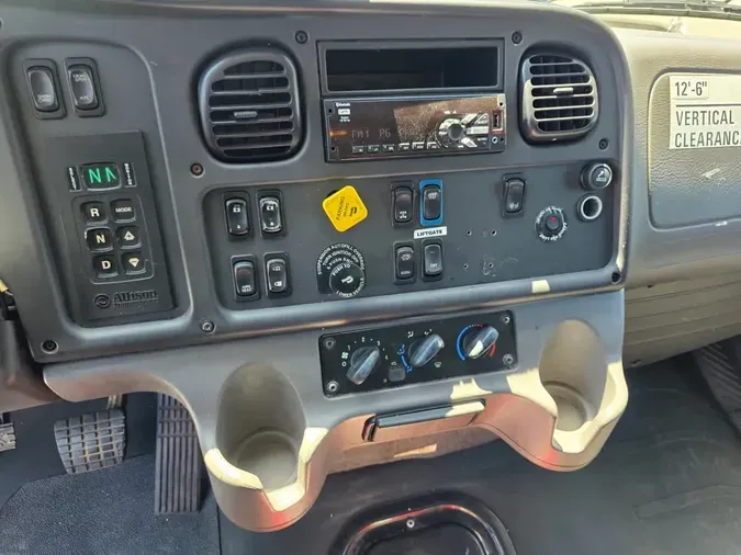 2020 FREIGHTLINER/MERCEDES M2 106