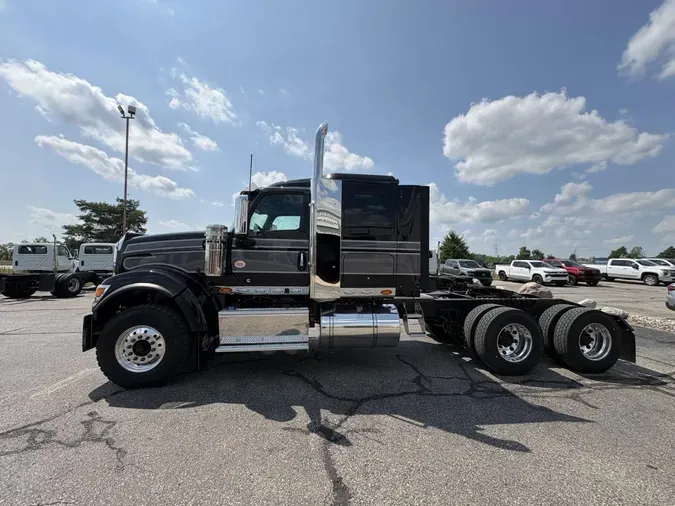 2027 International HX520 SLEEPER