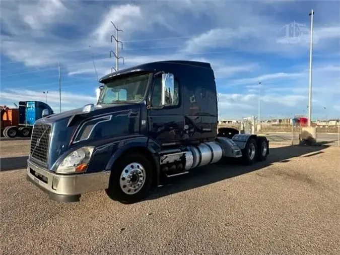 2015 VOLVO VNL64T630