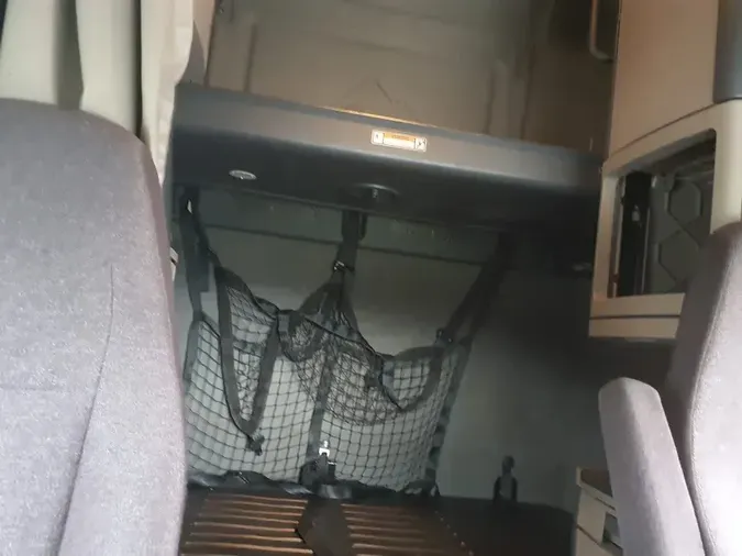 2018 FREIGHTLINER/MERCEDES CASCADIA 12509452618160ad6bab6cce31c0c31afa9