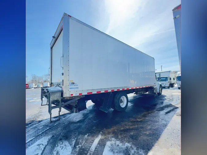 2021 FREIGHTLINER/MERCEDES M2 106