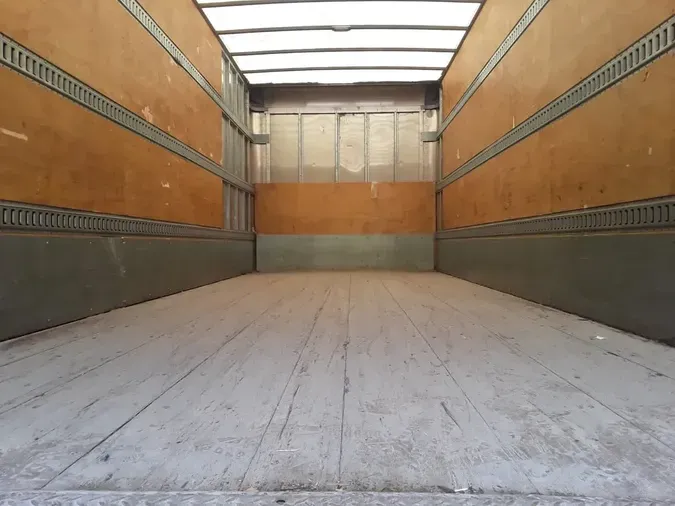 2016 FREIGHTLINER M2 106