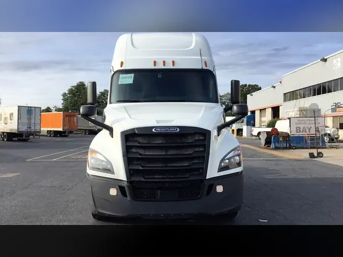 2020 Freightliner Cascadia 126