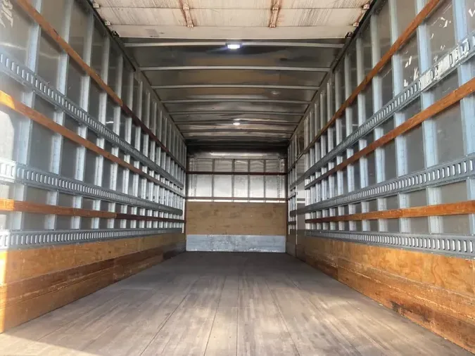 2021 FREIGHTLINER/MERCEDES M2 106094e175efe733c56d35ae0d4c05c96e4