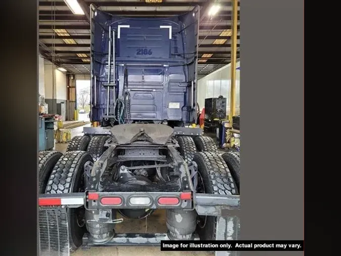 2022 VOLVO VNL760