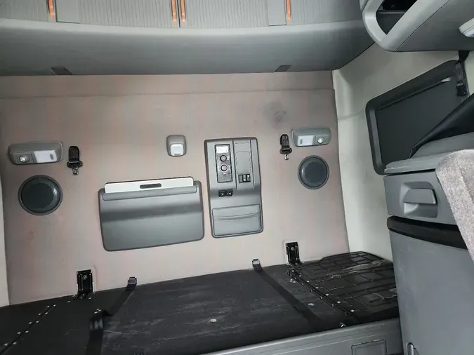 2021 VOLVO VNL64T740095470bb769f456edeccfe412edb4a2e