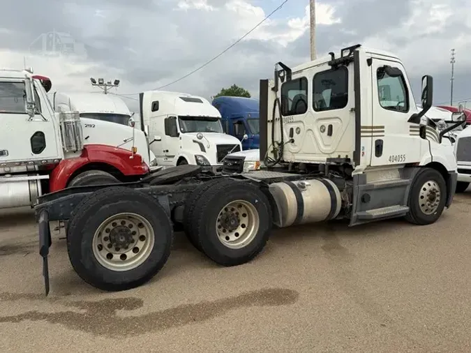2020 FREIGHTLINER CASCADIA 116095497cd48732c0f5adb747a28b8f7ea