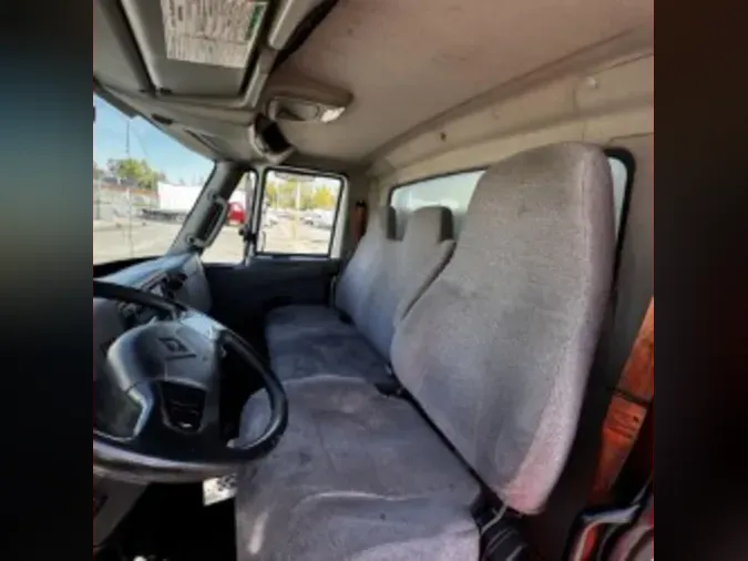 2019 NAVISTAR INTERNATIONAL 4300