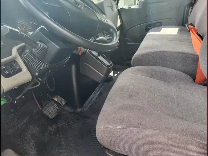2019 NAVISTAR INTERNATIONAL 4300