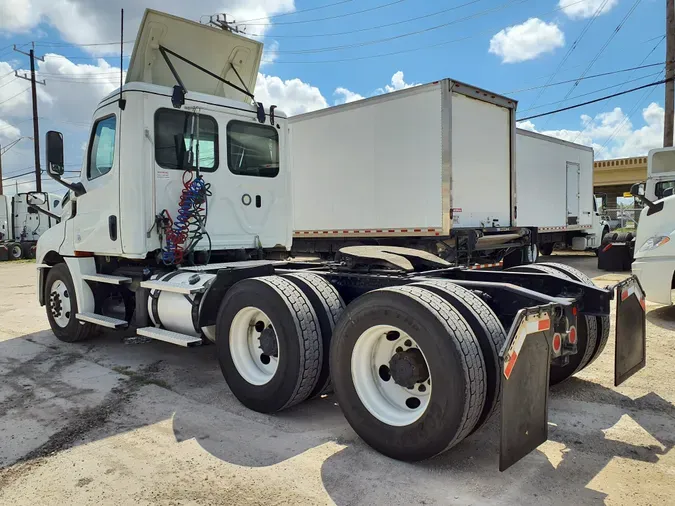 2020 FREIGHTLINER/MERCEDES NEW CASCADIA PX12664