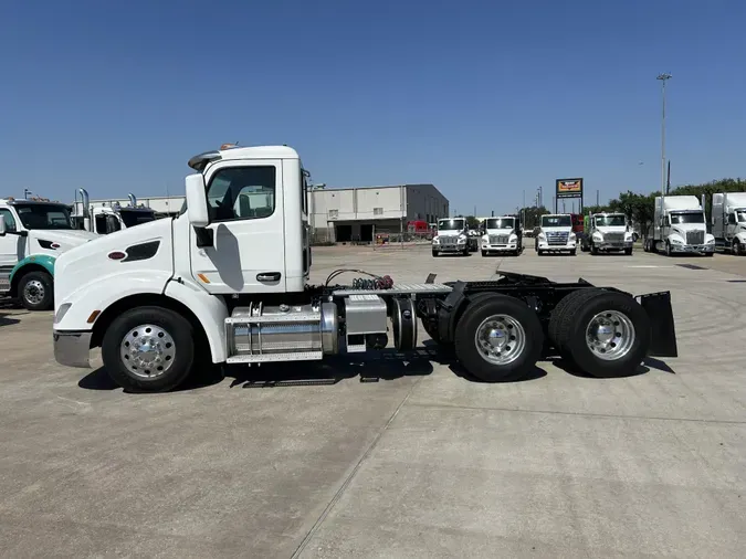 2017 Peterbilt 579