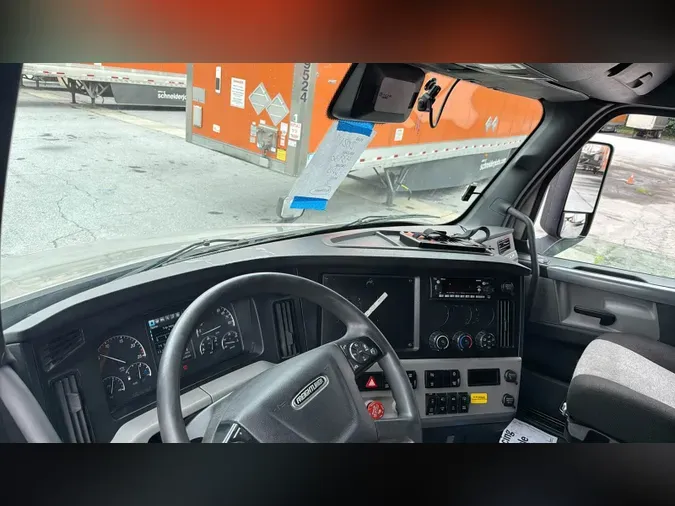 2021 Freightliner Cascadia