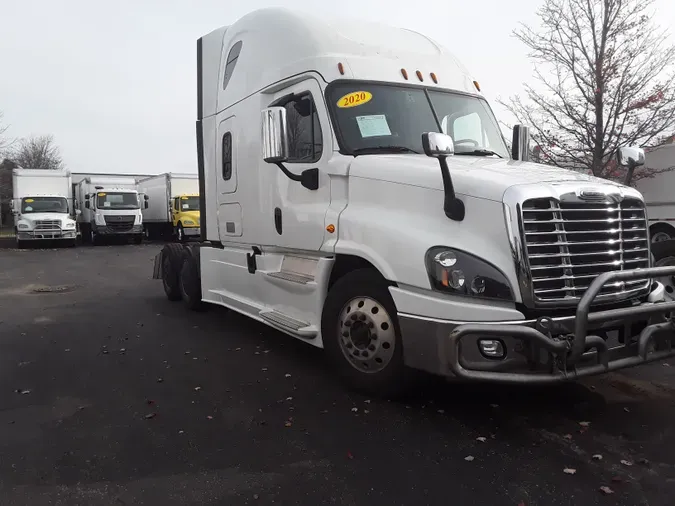 2020 FREIGHTLINER/MERCEDES CASCADIA 125