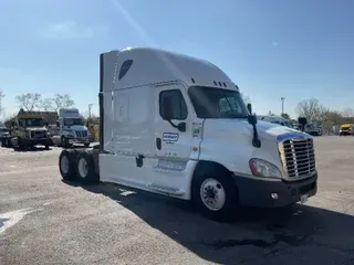 2018 FREIGHTLINER X12564ST