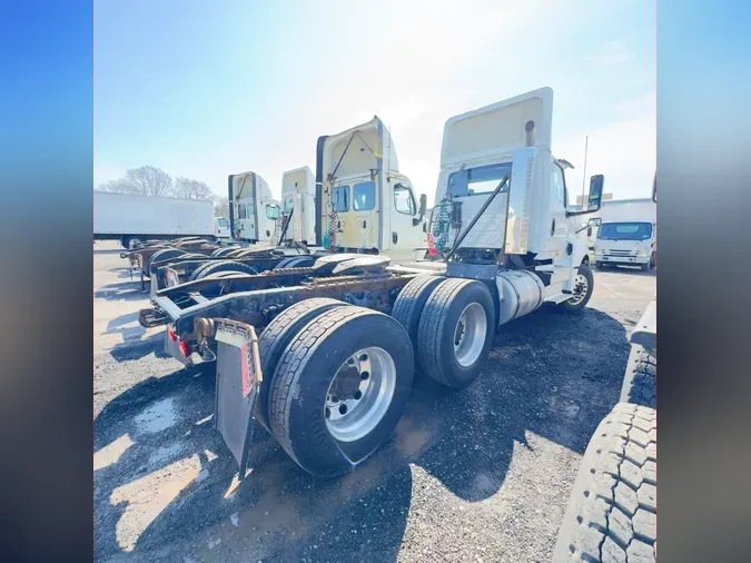 2019 FREIGHTLINER/MERCEDES CASCADIA 125