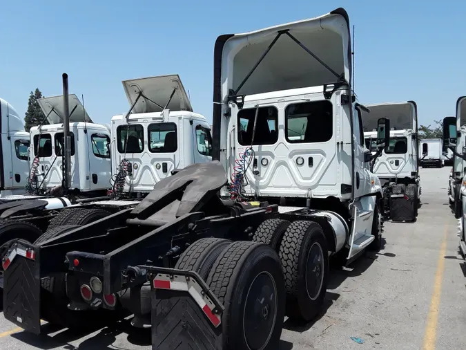 2019 FREIGHTLINER/MERCEDES CASCADIA 125