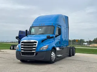 2023 FREIGHTLINER Cascadia 126