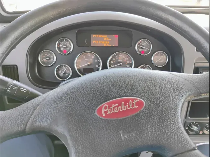 2020 Peterbilt 33709718891fc262a57cf6468fc3b95cb23