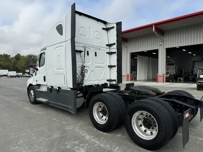 2023 Freightliner Cascadia&reg;