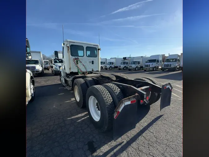 2016 FREIGHTLINER/MERCEDES CASCADIA 125