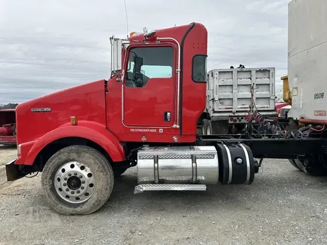 2013 KENWORTH T800