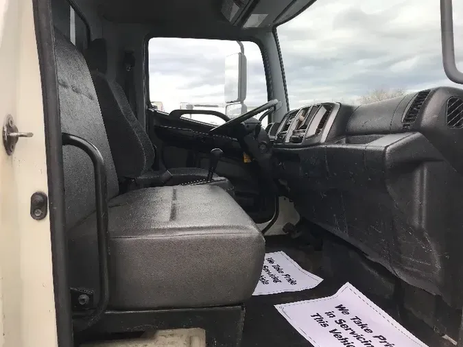 2010 HINO TRUCK 268